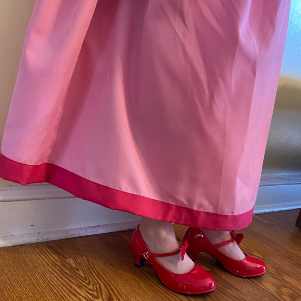 MARIO BROS PEACH PRINCESS DRESS - Picture 8 of 16